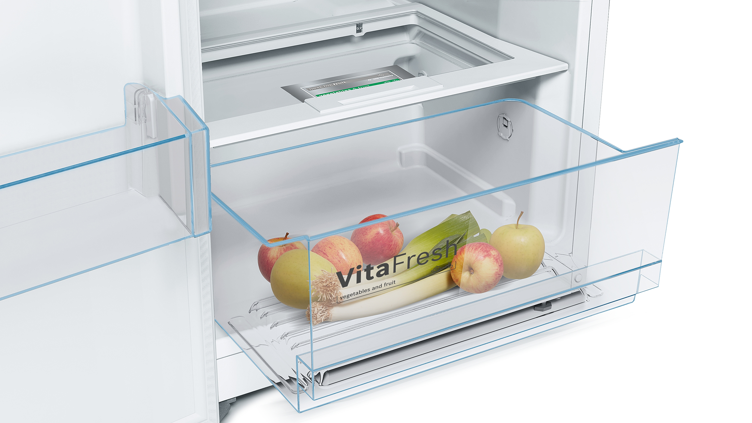 Een koelkastlade gevuld met fruit en groenten. VitaFresh label zichtbaar.