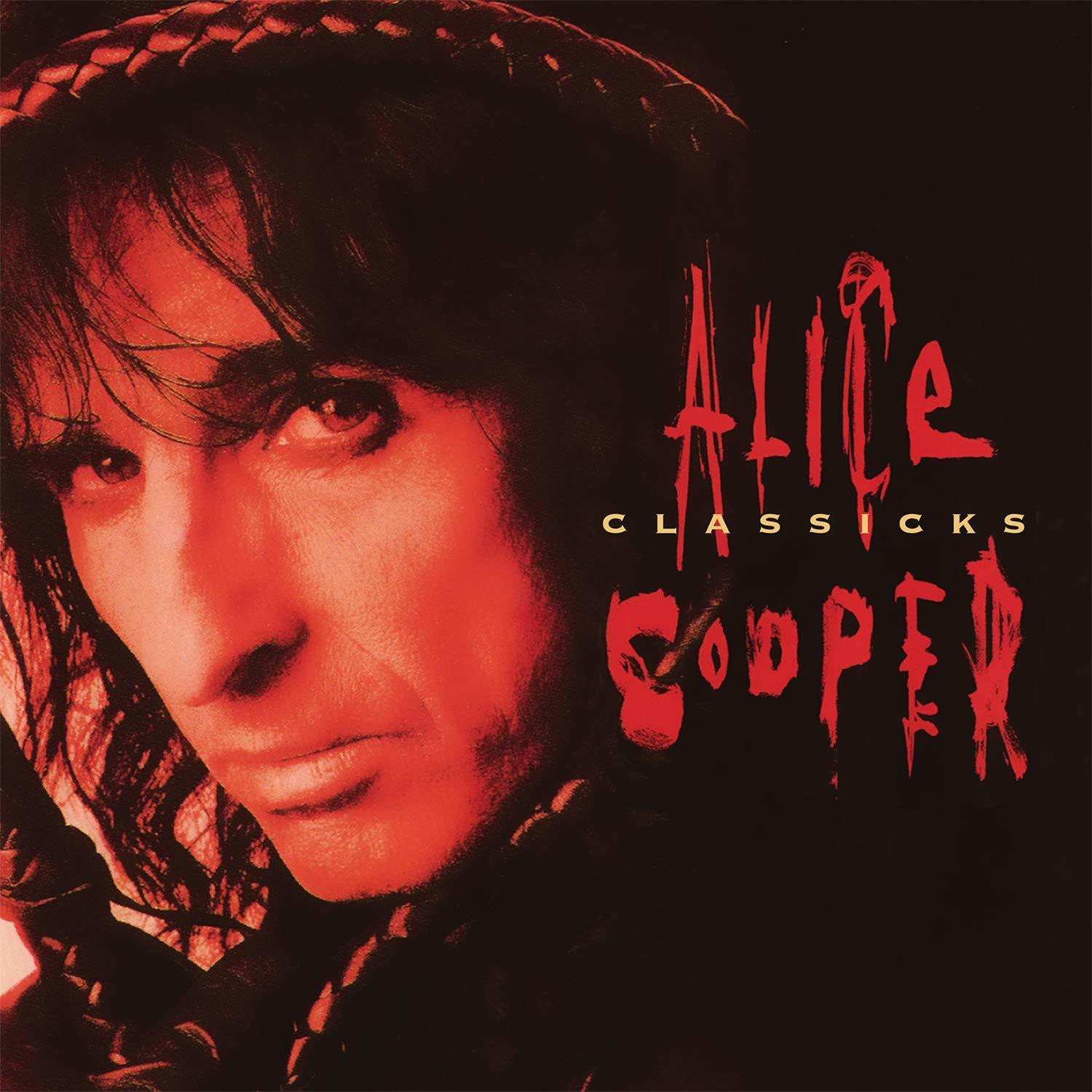 Alice Cooper album borítója, portré vörös tónusokkal. A 'Classicks' cím és Cooper neve pirosban.