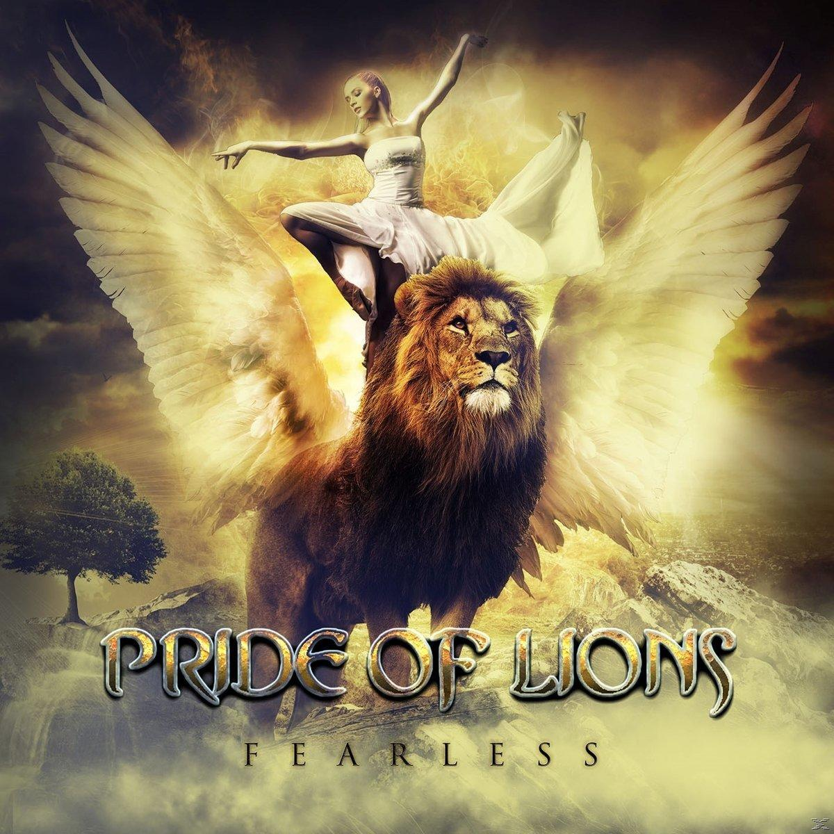 Albumcover, eine Frau mit Engelsflügeln auf einem Löwen. Text 'Pride of Lions' und 'Fearless' auf goldenem Hintergrund.