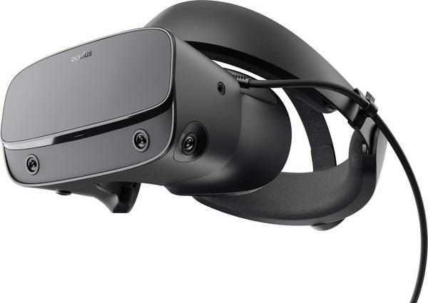 Auriculares VR Oculus negros con cable adjunto.