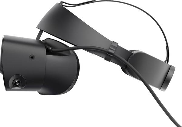 Auriculares de realidad virtual negros con cable y correa negros.