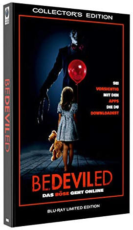 Ein DVD-Cover mit einem gruseligen Clown, der einen roten Ballon hält, und Text auf Deutsch.