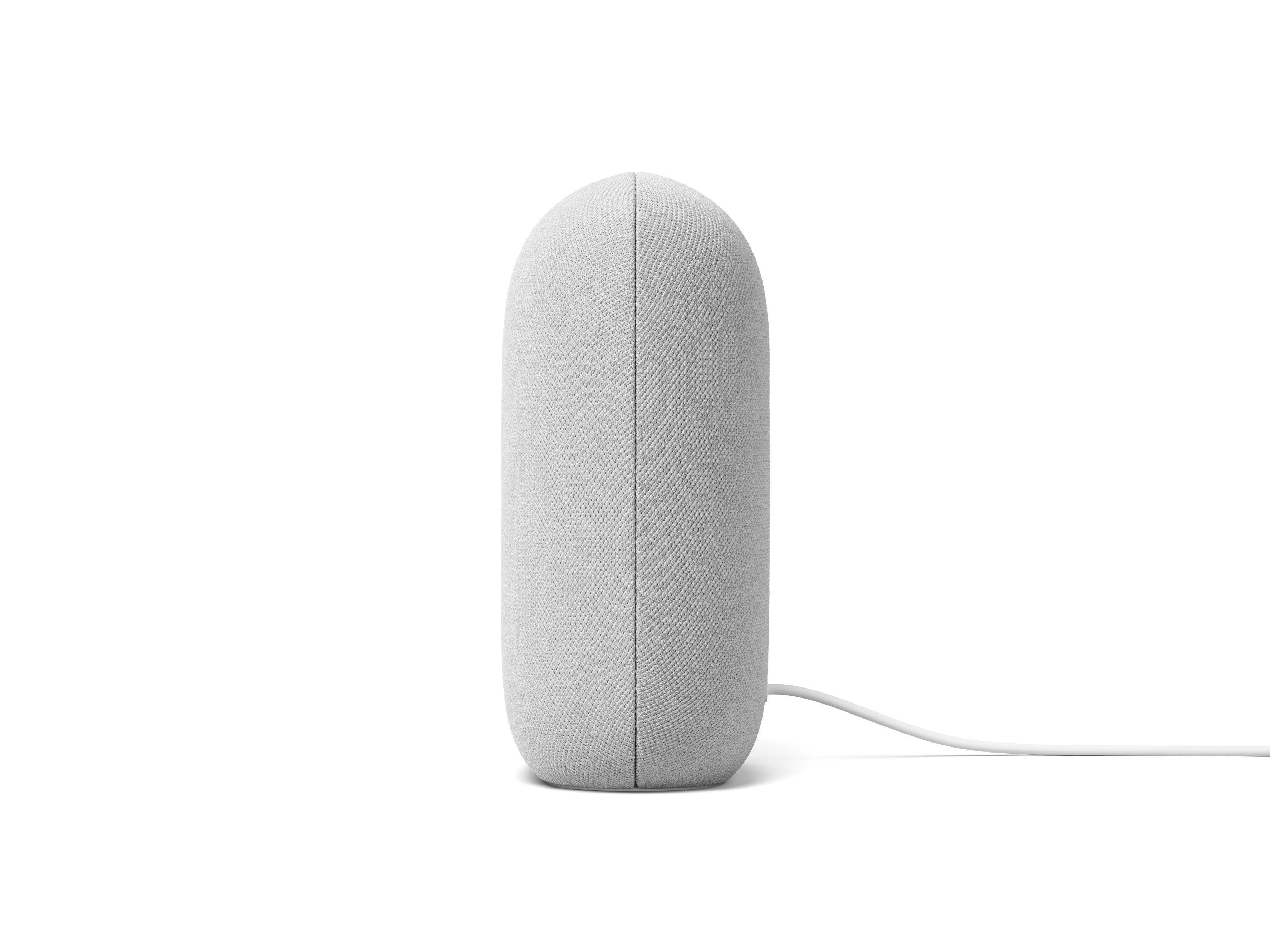 Un altavoz inteligente blanco de forma ovalada con un cable blanco, vista lateral.