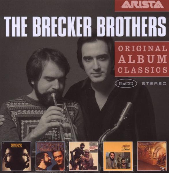 Albumcover für The Brecker Brothers' 'Original Album Classics'. Zeigt zwei Männer mit Instrumenten.