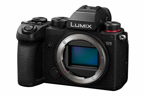 PANASONIC DC-S5E-K Body Systemkamera, 7,6 cm Display Touchscreen