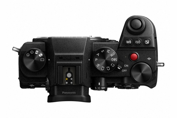 PANASONIC DC-S5E-K Body Systemkamera, 7,6 cm Display Touchscreen