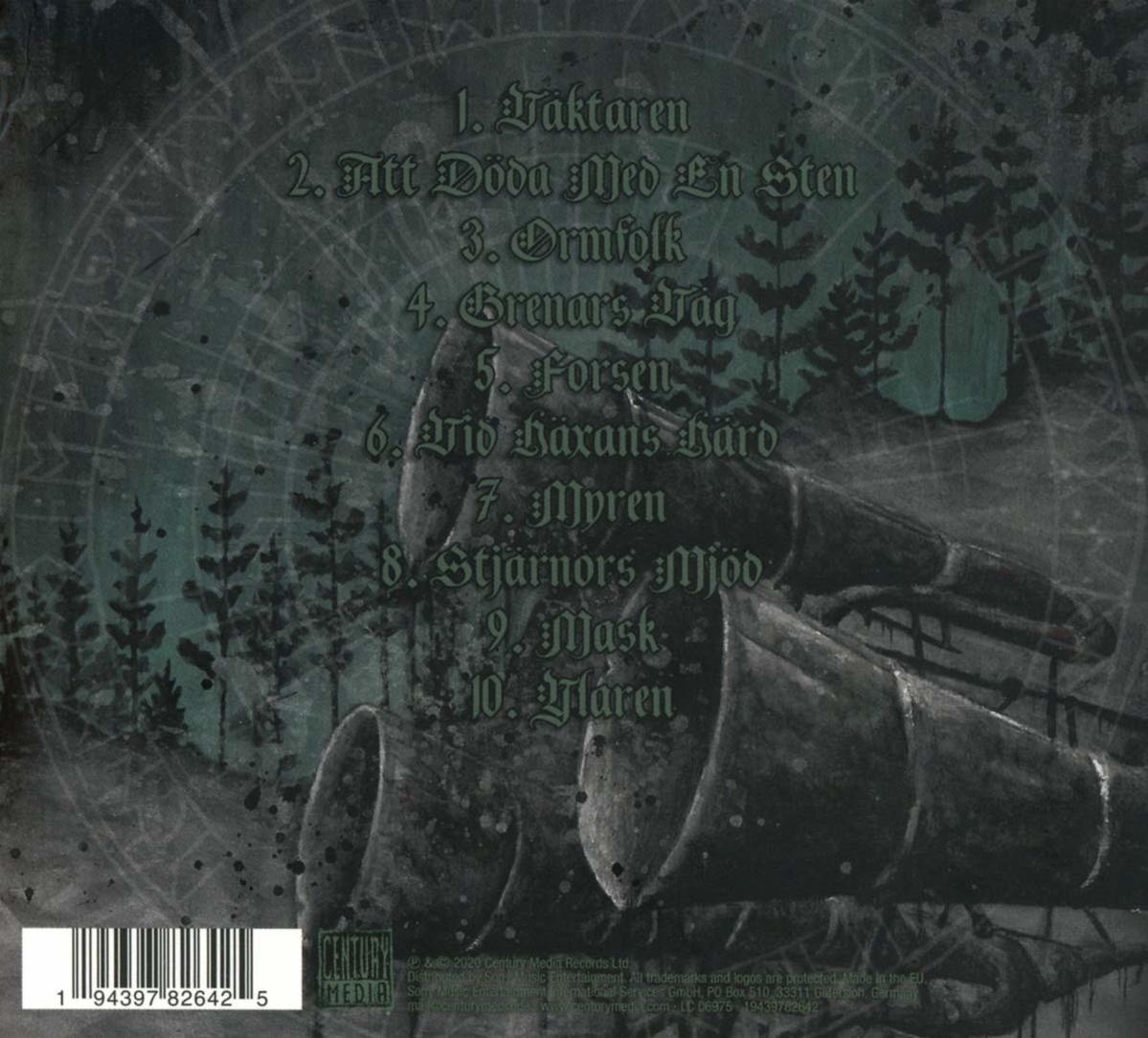 CD borító dalkímélettel, sötét háttérrel és erdőszerű dizájnnal.
