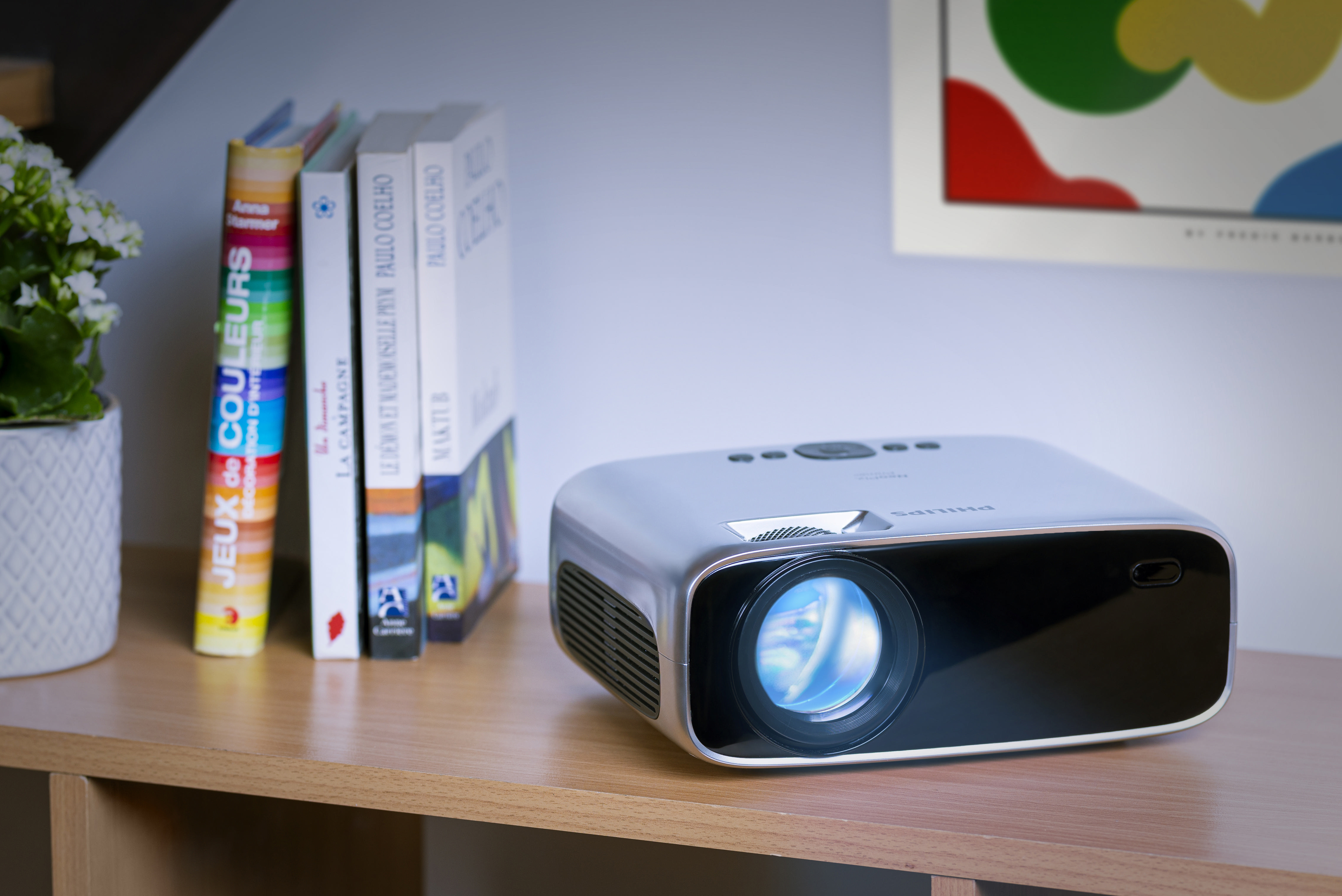 PHILIPS NeoPix Prime 2 mit vorinstallierten Apps Beamer(HD, 180 ANSI-Lumen, WLAN)