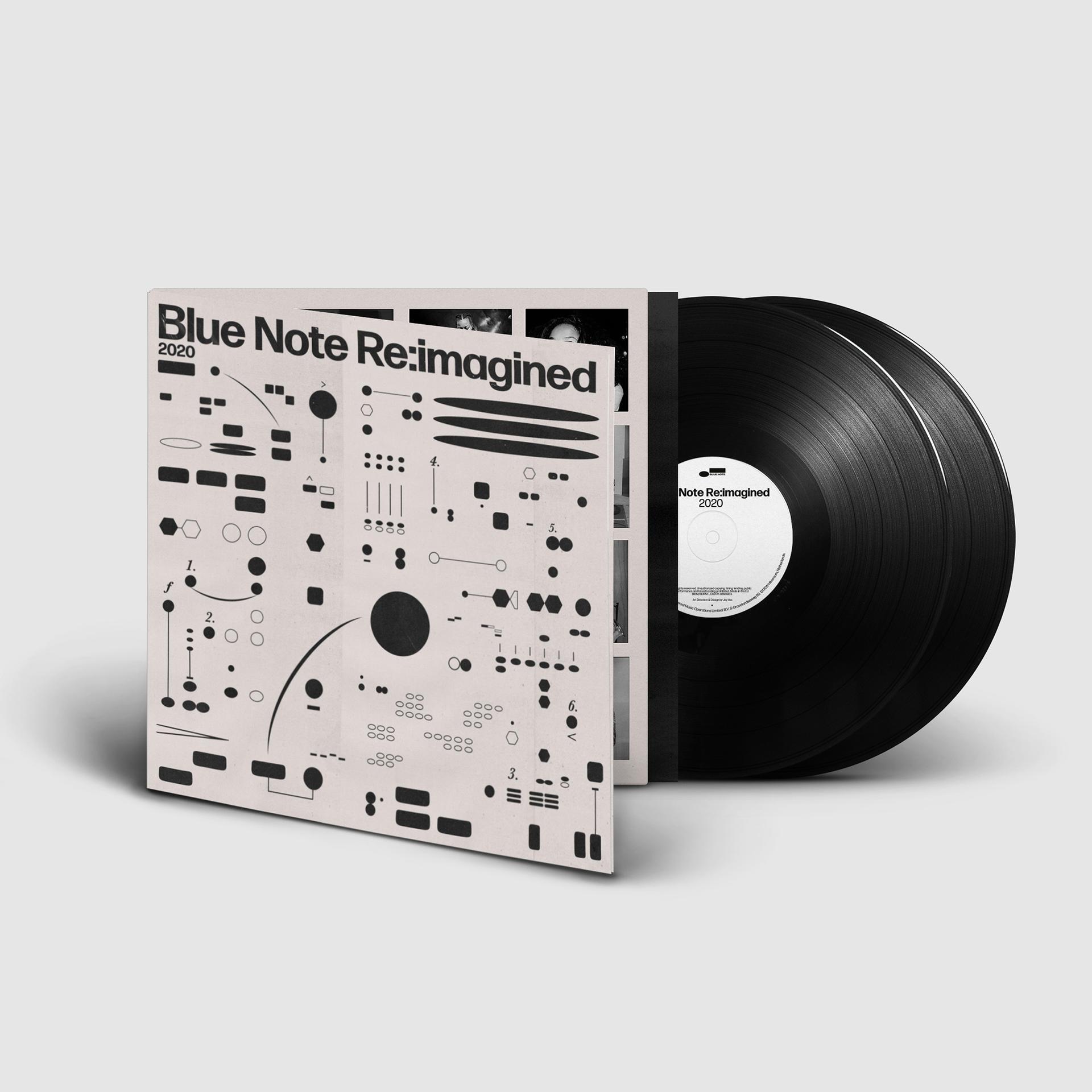 Ein Blue Note Re:imagined 2020 Vinyl-Schallplatten-Set in einer Hülle, auf weißem Hintergrund.