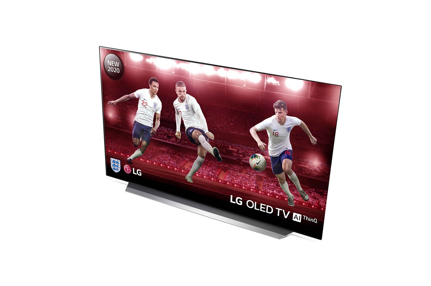 Un televisor LG OLED muestra un partido de fútbol con jugadores con camisetas blancas. El televisor está sobre un fondo blanco.