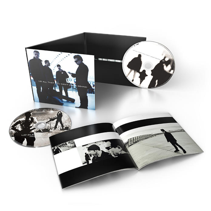 U2 Album mit CD und einem Booklet im Inneren.