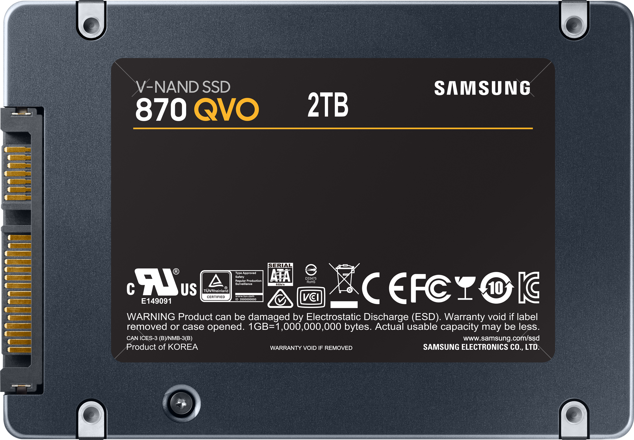 Un disque SSD noir avec du texte blanc. Étiquette : V-NAND SSD 870 QVO 2TB SAMSUNG.