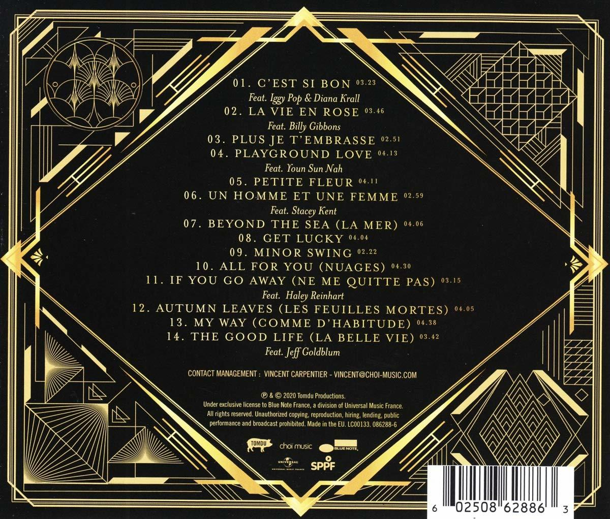 Achterkant van een muziek-cd met songtitels en copyrightinformatie.