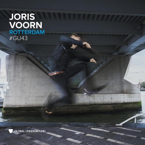 Albumcover: Mann springt unter einer Brücke. Joris Voorn, Rotterdam und Global Underground Text.