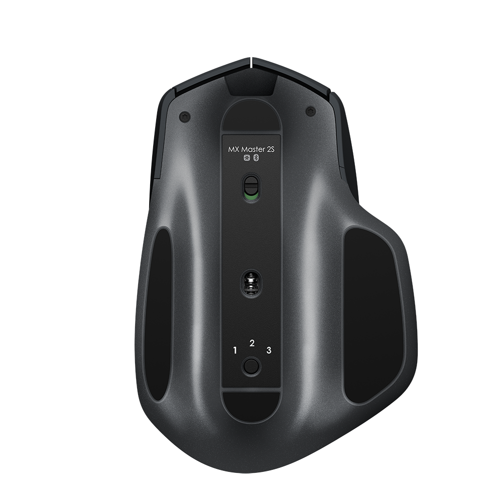Vue de dessous d'une souris Logitech MX Master 2S noire sur fond noir.