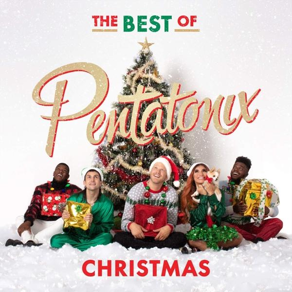 Album borító Pentatonix-szal, karácsonyi témával. Ajándékokat tartanak egy karácsonyfa előtt.