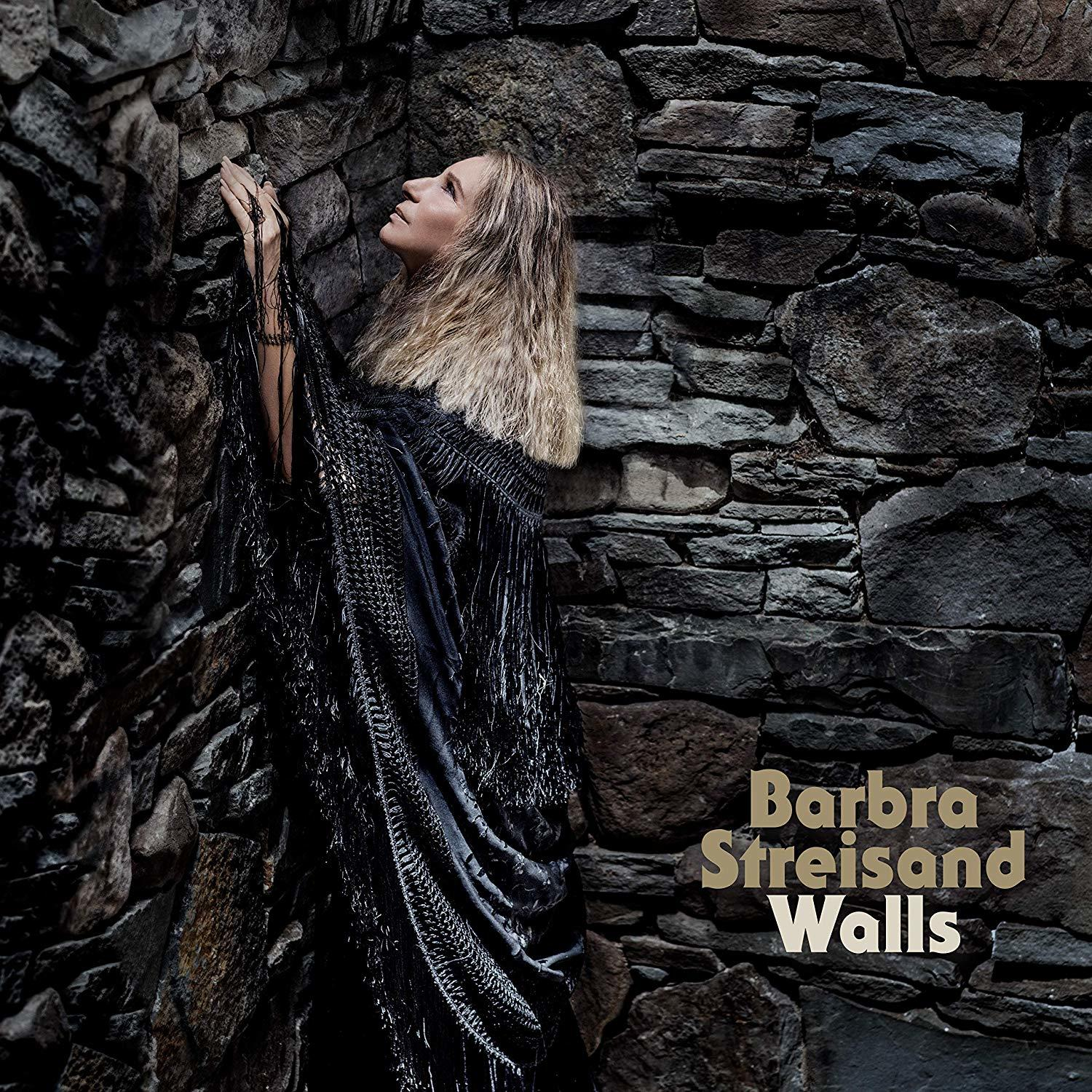 Barbra Streisand album borítója. Sötét ruhában van, kőfal háttérrel.