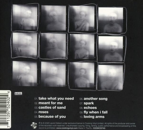 Albumcover mit einer Reihe von Bildern einer Person im Fotokabinenstil.