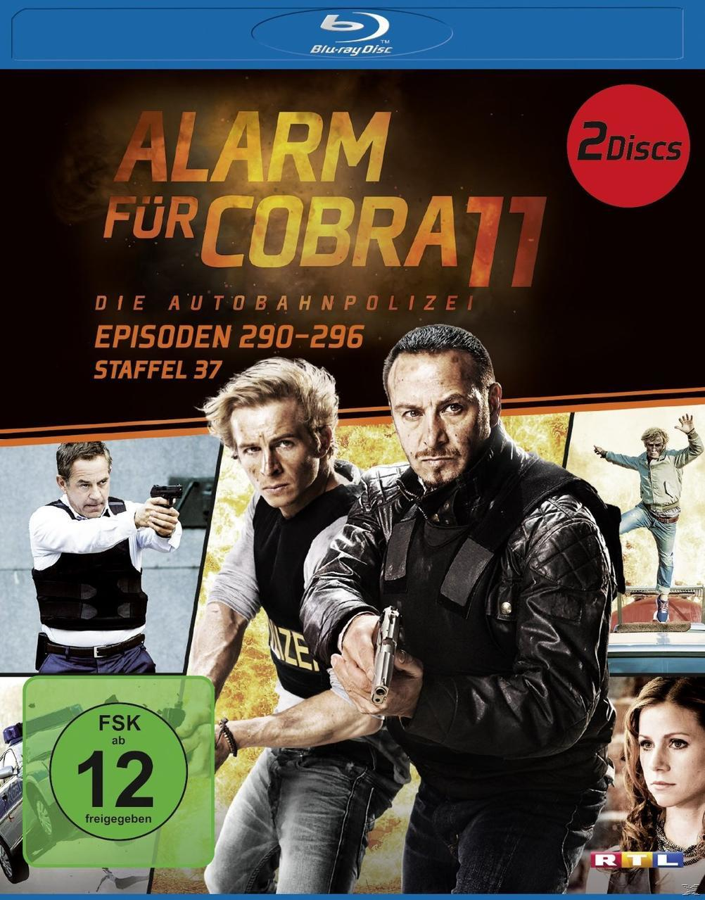 DVD-Cover mit zwei Männern mit Waffen.