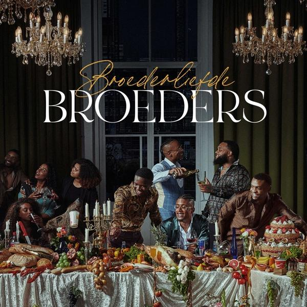 Pochette d'album avec beaucoup de gens à une table avec de la nourriture, des lustres et du texte.