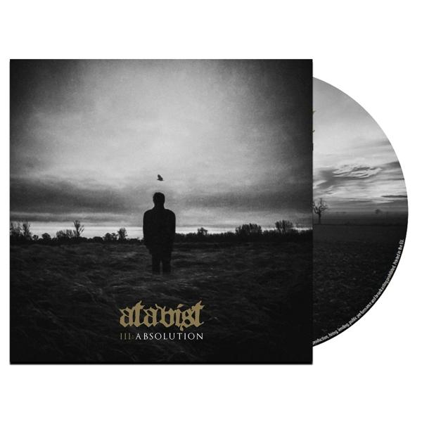 Pochette d'album : Une personne se tient dans un champ, avec un ciel sombre et un oiseau. Titre : Atavist, III Absolution.