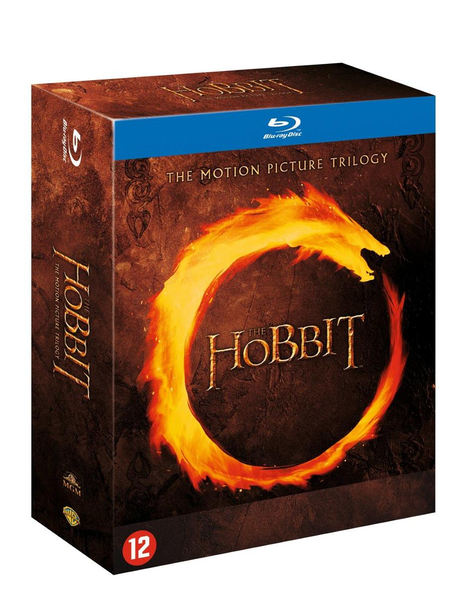 Coffret Blu-ray de la trilogie Le Hobbit avec un design d'anneau enflammé.