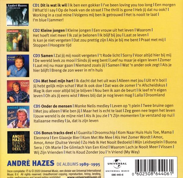 Pochette d'album avec liste des titres et nom du groupe, texte bleu.