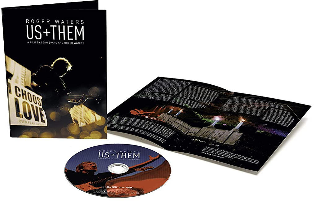 A „Us+Them” című film DVD-tokja és lemeze Roger Waterstől. A tok koncertjeleneteket mutat.