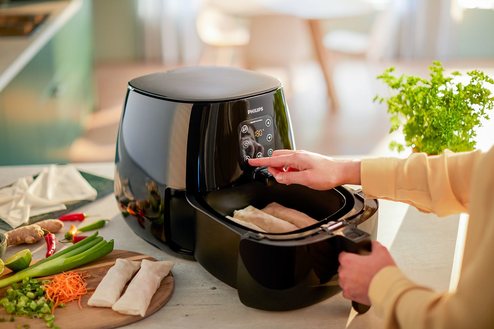 PHILIPS HD9260/90 Airfryer XL Essential Heißluftfritteuse 1900 Watt Deep Black