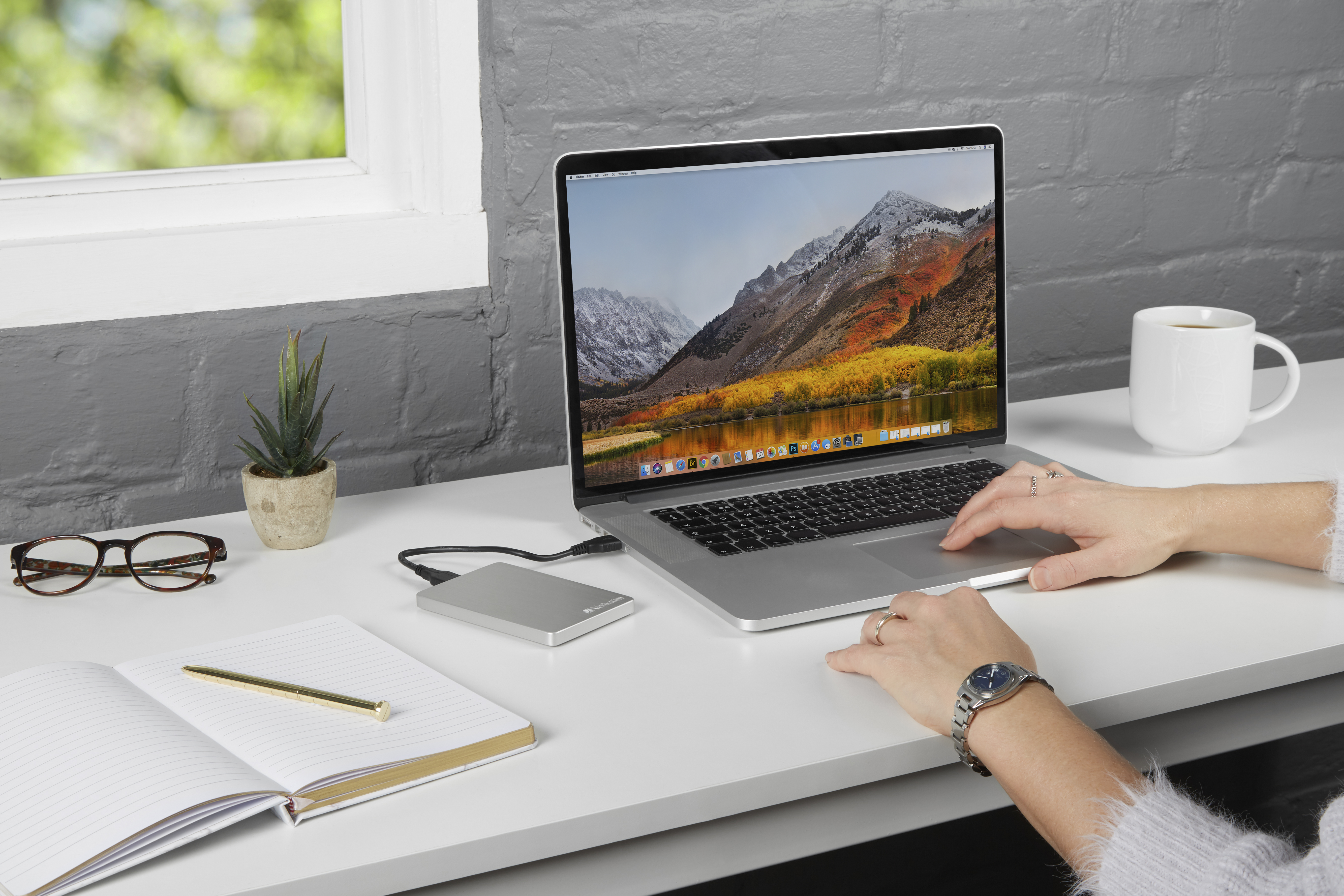 VERBATIM Verbatim Store n Go 2.5" ALU 2TB USB 3.2 Gen 1  Festplatte, 2 TB HDD, 2,5 Zoll, extern, Silber