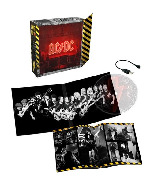 AC/DC albumset met het album open en een USB-kabel.