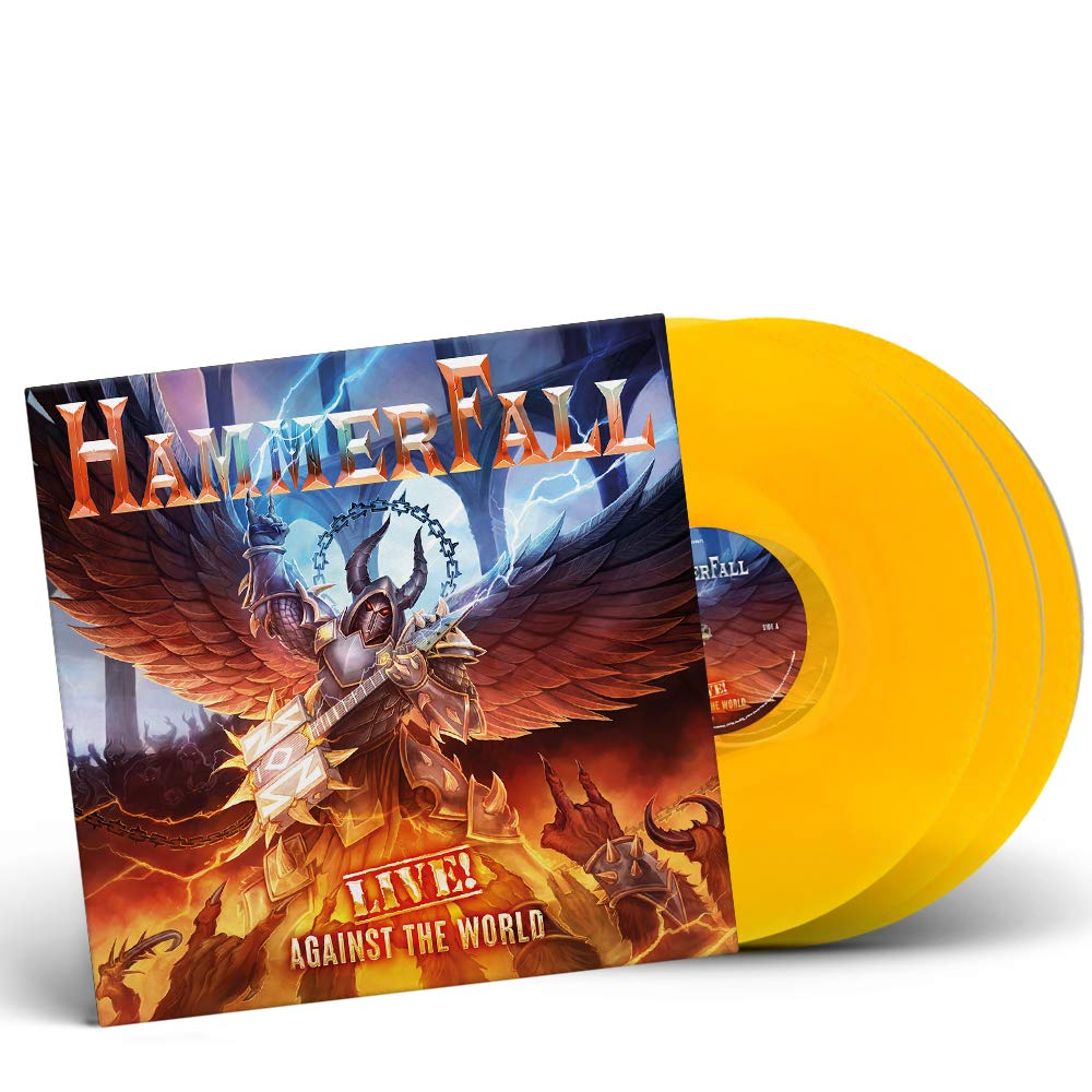 A Hammerfall 'Against the World' című élő albumának borítója. Szárnyas harcos, villámlás és narancssárga bakelit lemezek láthatók.