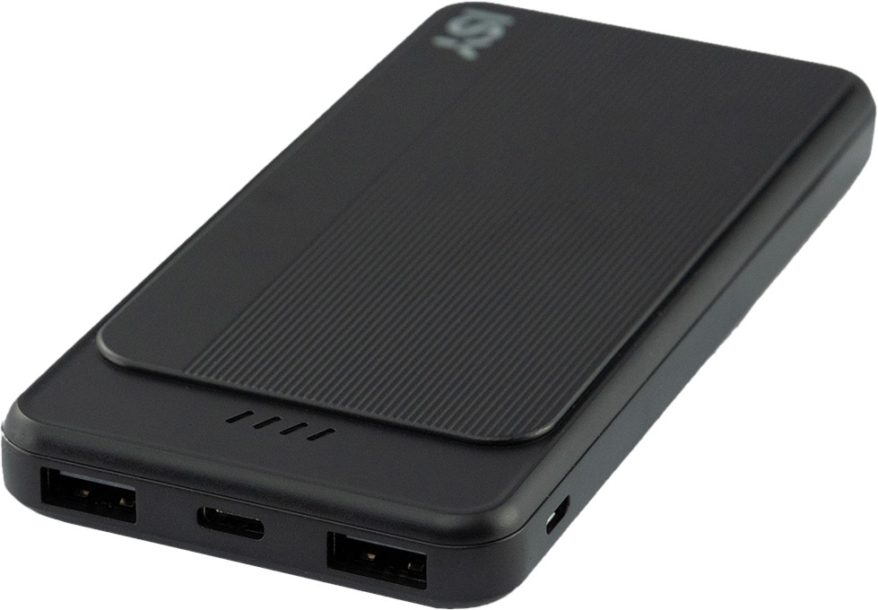 Batterie externe noire avec une partie supérieure texturée et ports USB.