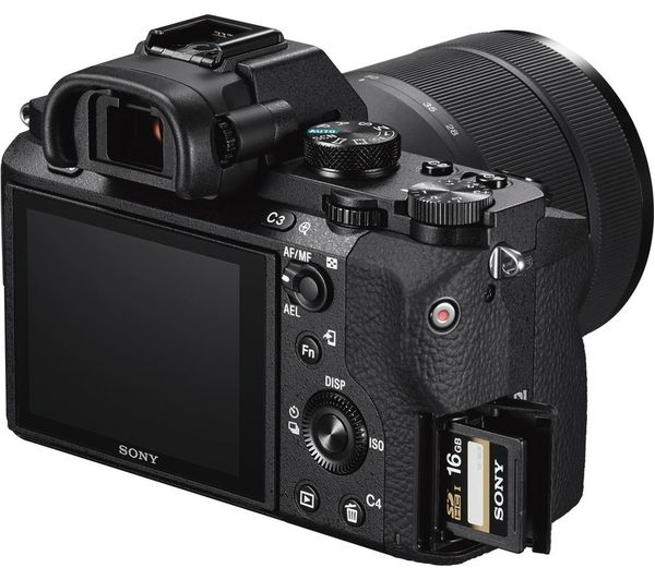 SONY Alpha A7 II 28-70 mm Lens Aynasız Fotoğraf Makinesi