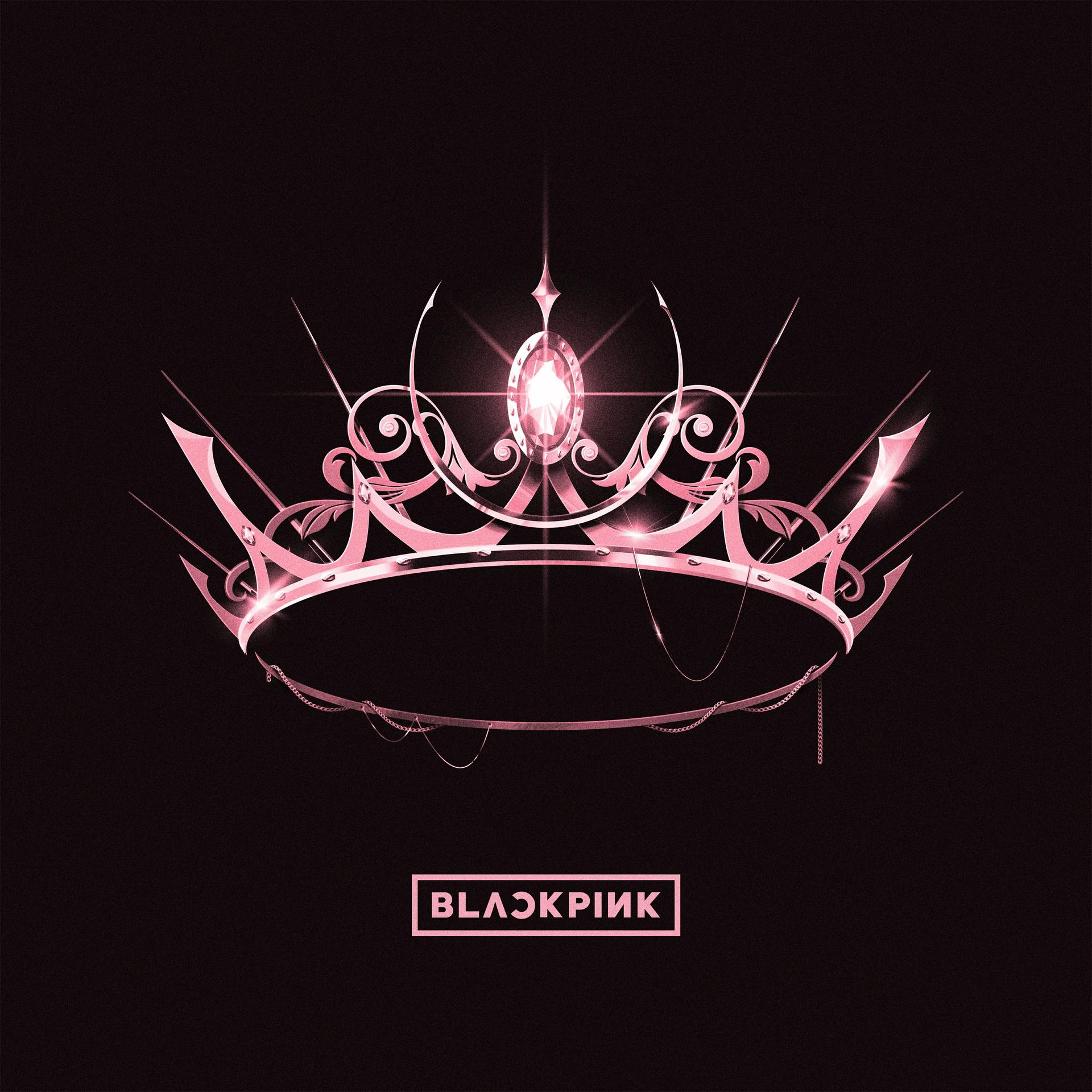 Rózsaszín korona design fekete háttéren. A 'BLACKPINK' szó rózsaszín betűkkel van leírva.
