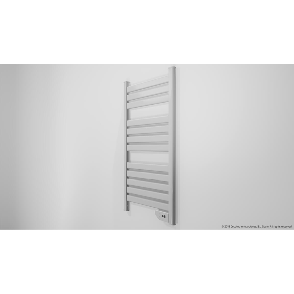 Un toallero térmico plateado montado en la pared con barras horizontales.