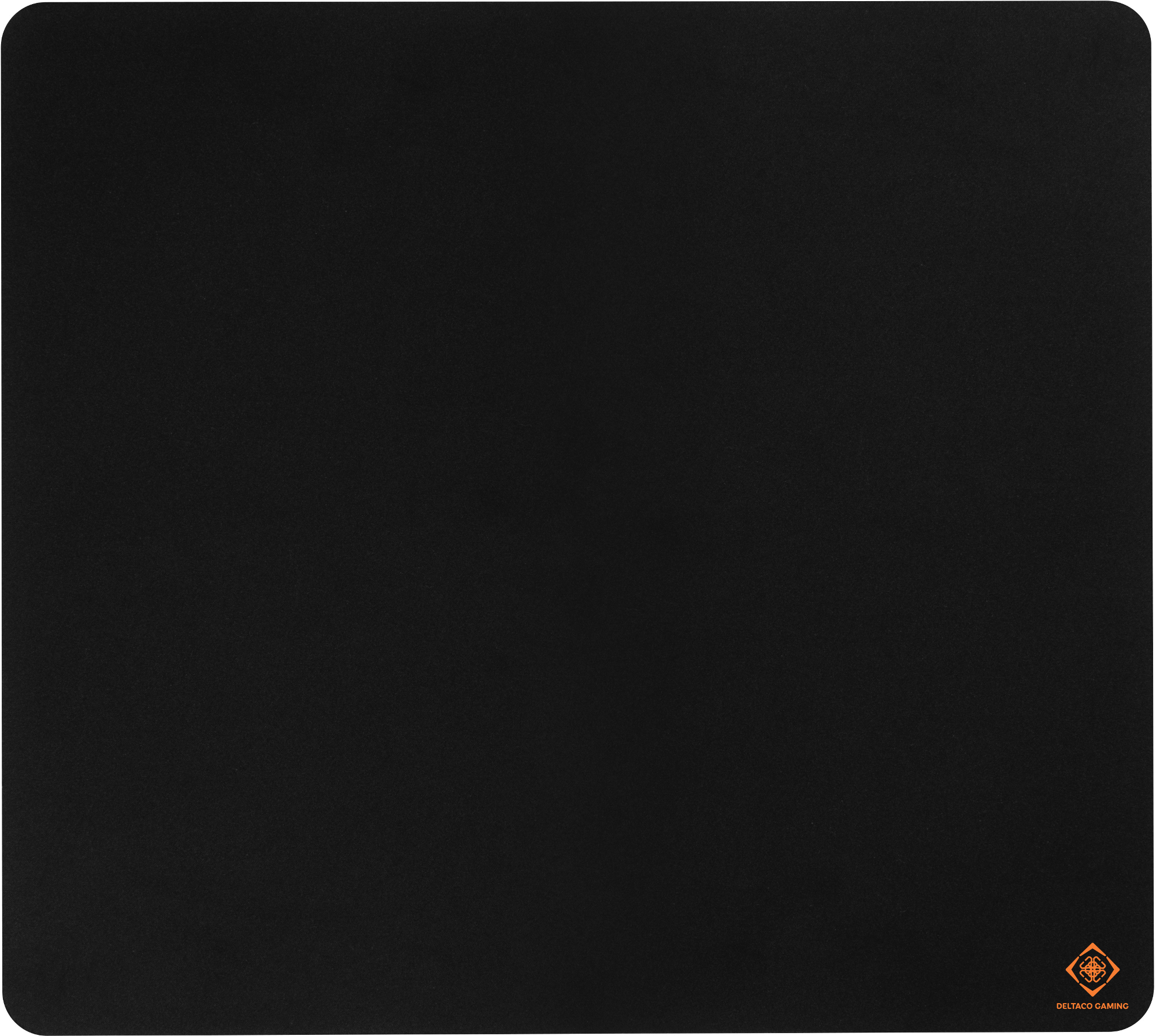 Tapis de souris noir avec un logo de jeu dans le coin inférieur droit.