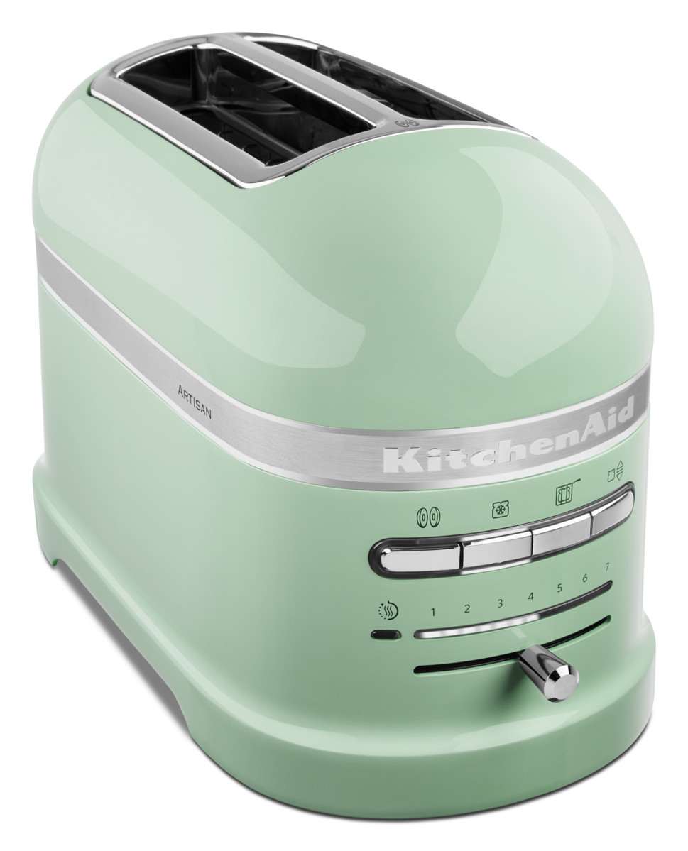 Minzgrüner KitchenAid Artisan Toaster mit Chromakzenten und Bedienknöpfen.