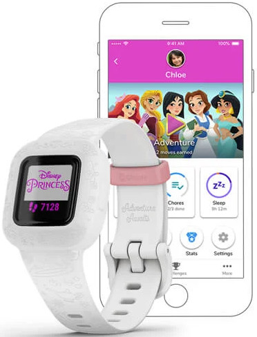 Montre connectée blanche Disney Princess et un téléphone affichant l'interface de l'application avec des princesses.