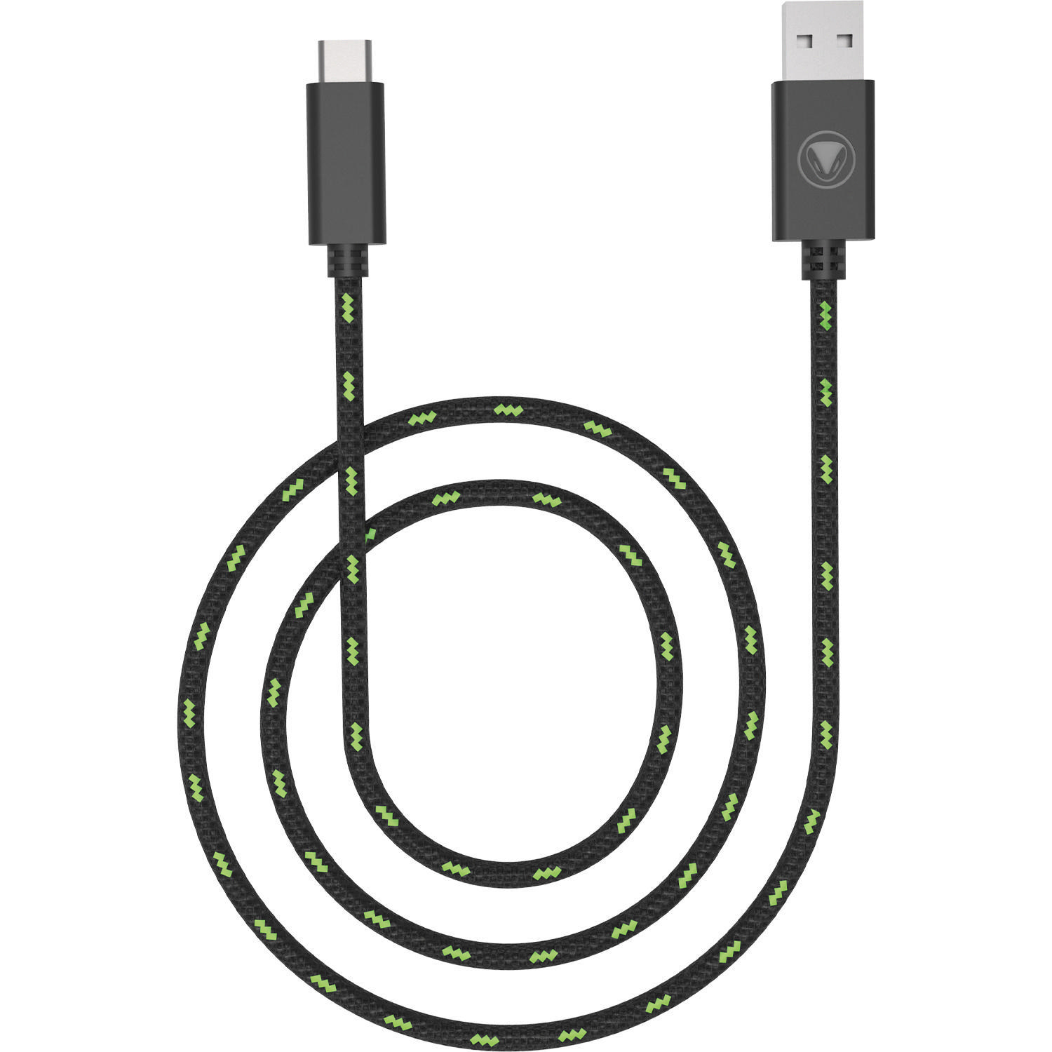 Schwarzes USB-C-auf-USB-A-Kabel mit grünen Zickzackmustern, aufgerollt. Ein Ende ist USB-C, das andere USB-A.