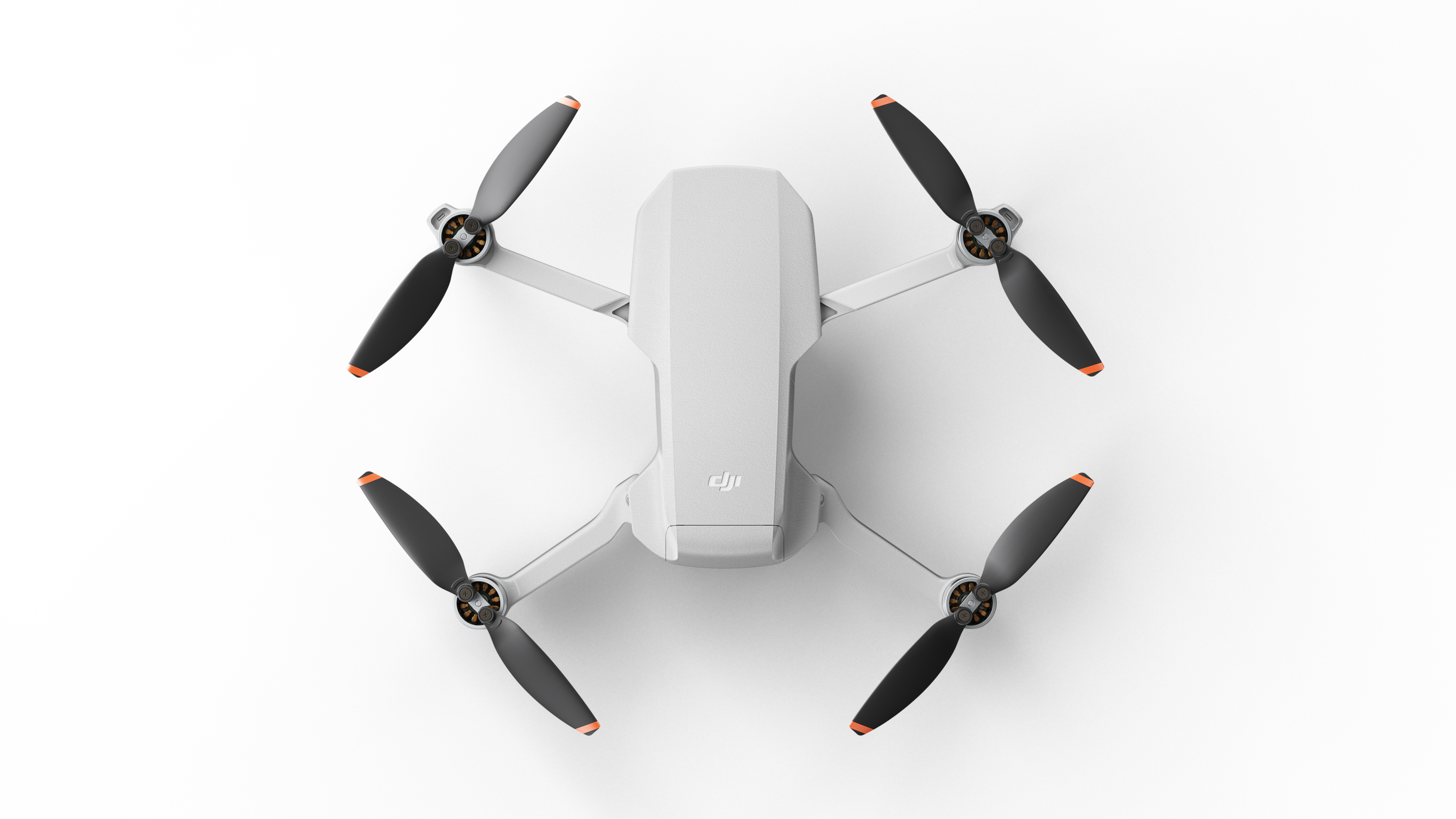 DJI Mini 2 Fly More Combo drón