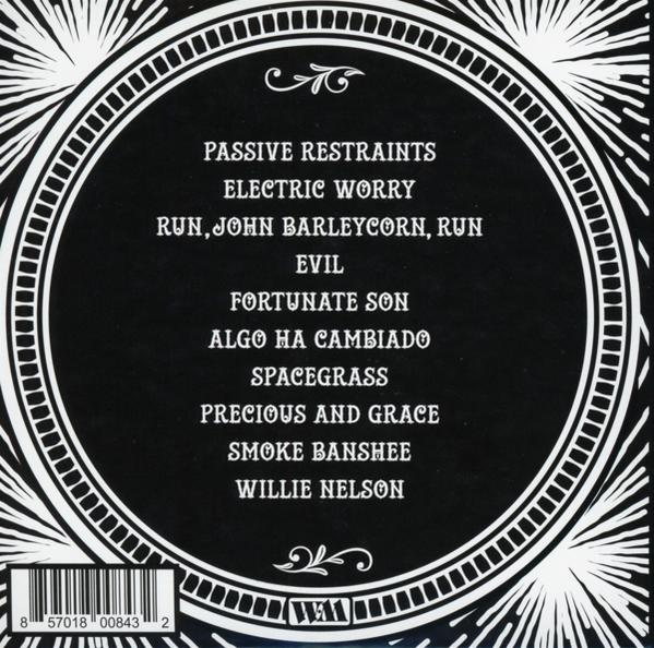 Albumcover mit Text. Kreisförmiges Design mit Songtiteln und Bandnamen.