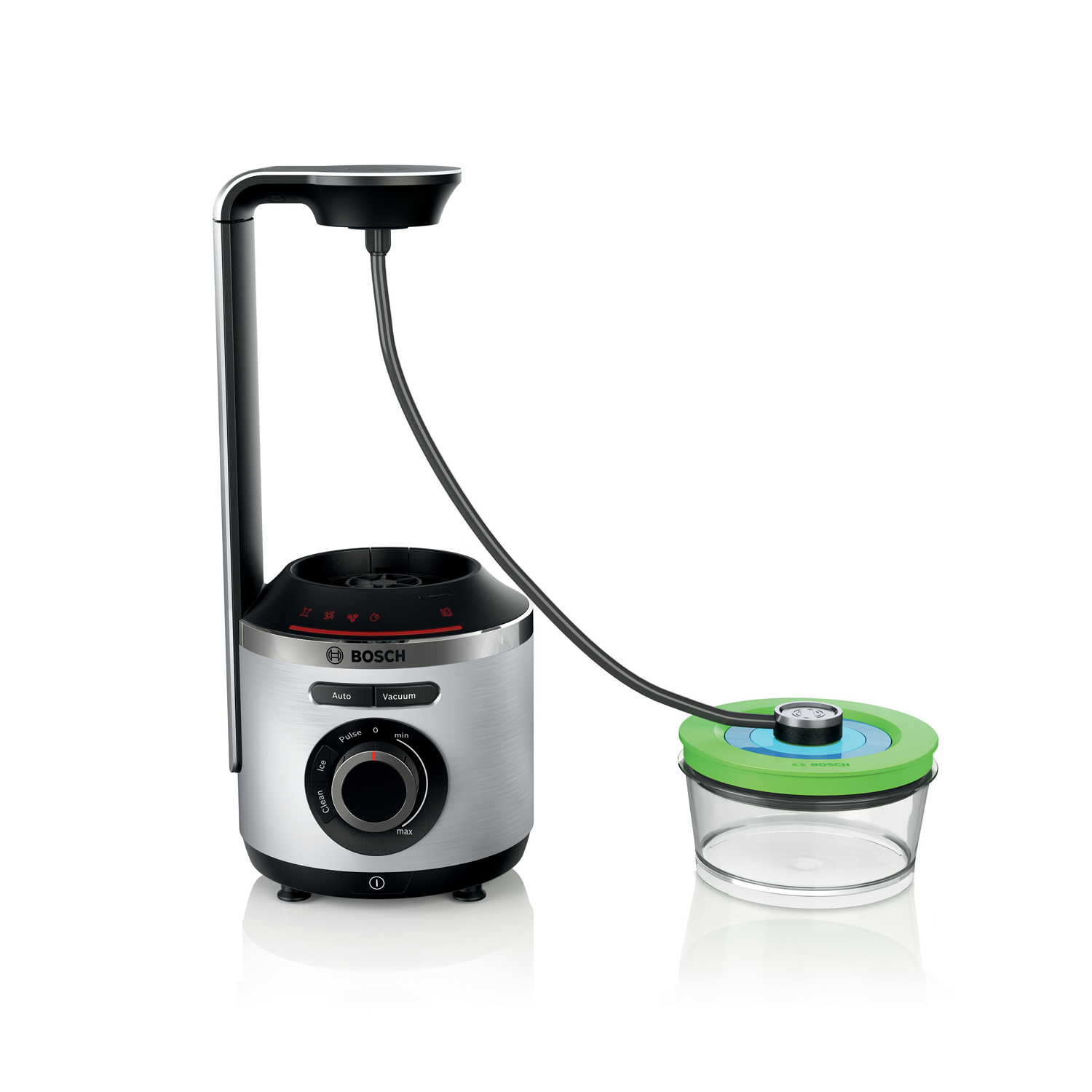 Zilveren en zwarte Bosch blender met aangesloten vacuümcontainer. Voorzien van knoppen, een draaiknop en een zwarte slang.