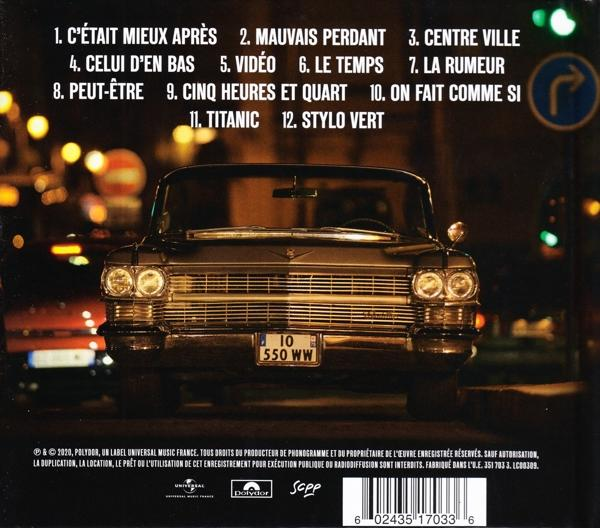 Een cd-hoes met tekst, een auto en een lijst met nummers.