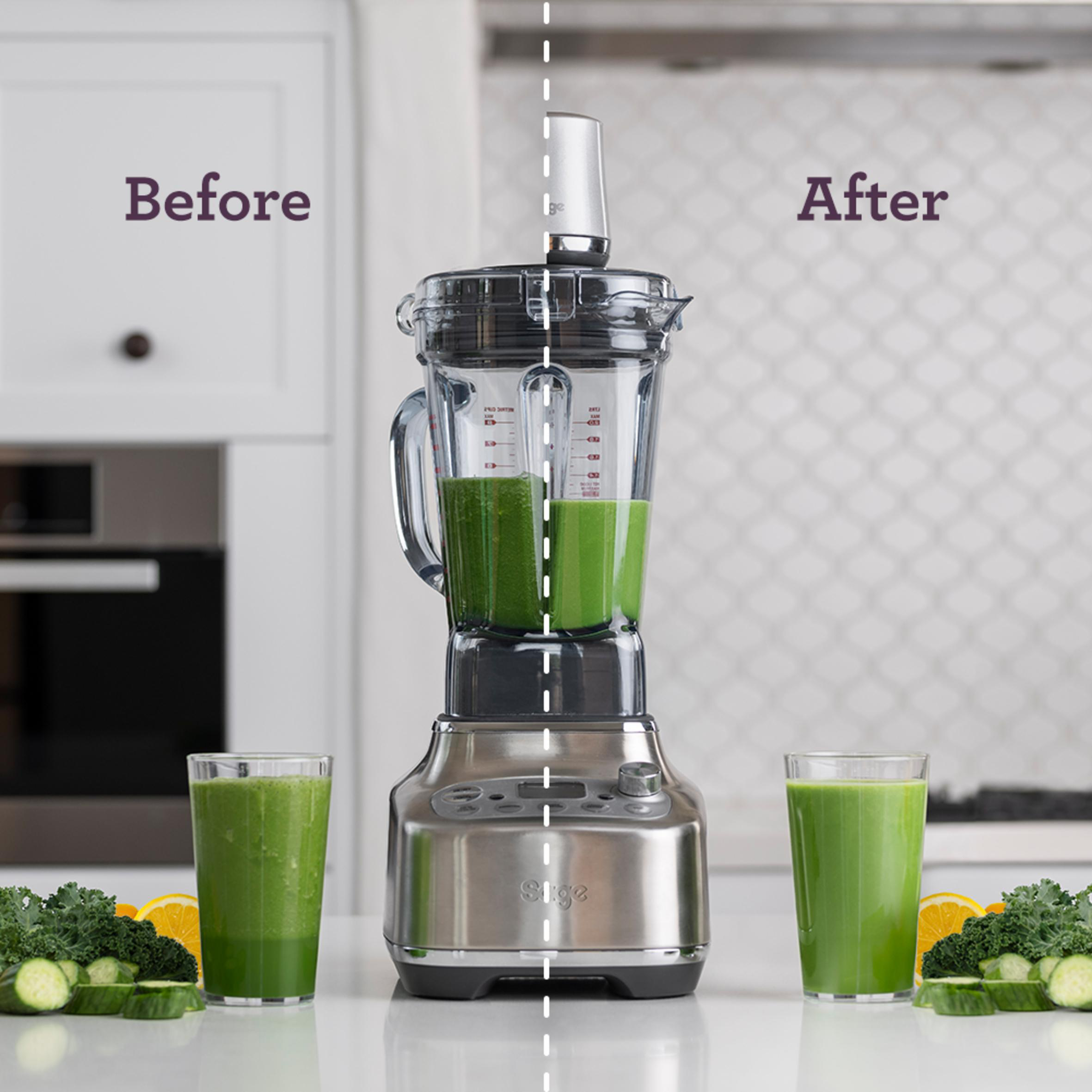 Mixer mit grünem Smoothie, Vorher-Nachher-Aufnahmen mit Zutaten auf weißer Oberfläche.