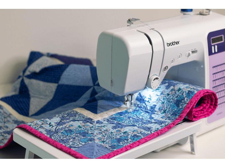 Brother FS70WTx Patchwork Computer-Nähmaschine (43 Watt, Freiarmnähen, Weiß/Lila) — Foto 5 von 5
