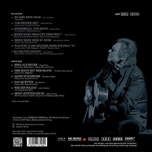 Albumcover mit Texten und einem Foto von Johnny Cash beim Gitarrespielen. Der Hintergrund ist schwarz.