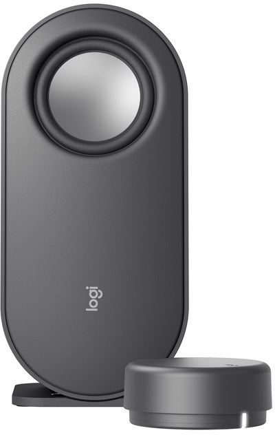 Sötétszürke Logitech hangszóró ezüst hangszóróval. Egy ezüst vezérlőpuck van alatta.