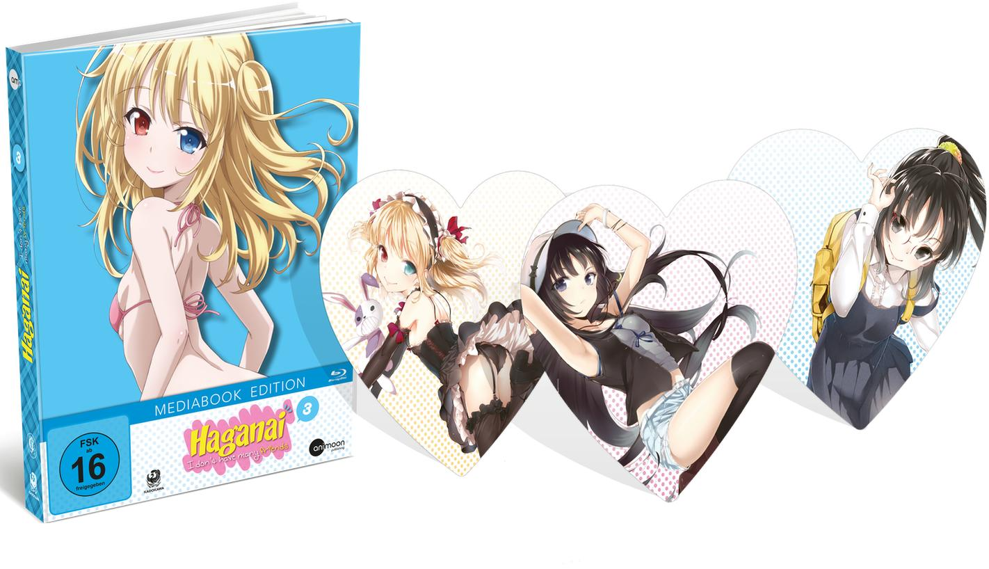 Anime Blu-ray Box-Set mit 3 herzförmigen Charakterkarten. Mädchen im Badeanzug auf dem Cover.
