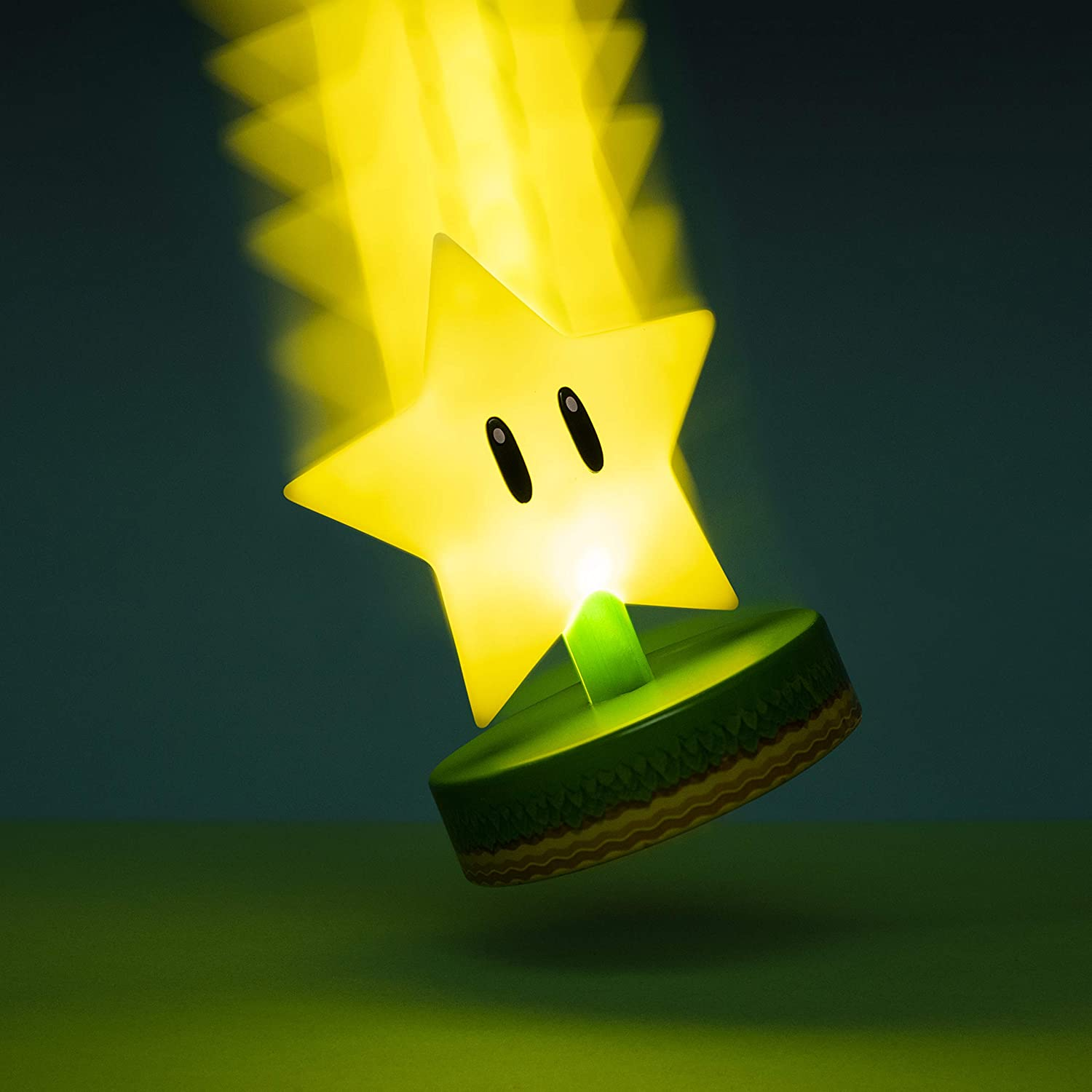PALADONE Super Mario: Super Star - Lampe (Multicolore	)